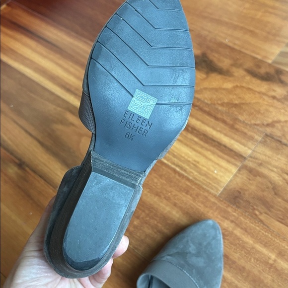 Eileen Fisher suede shoes - Picture 5 of 8